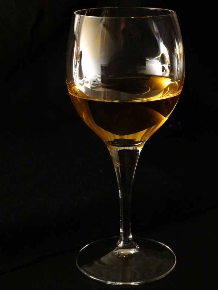 clear long steam wine glass